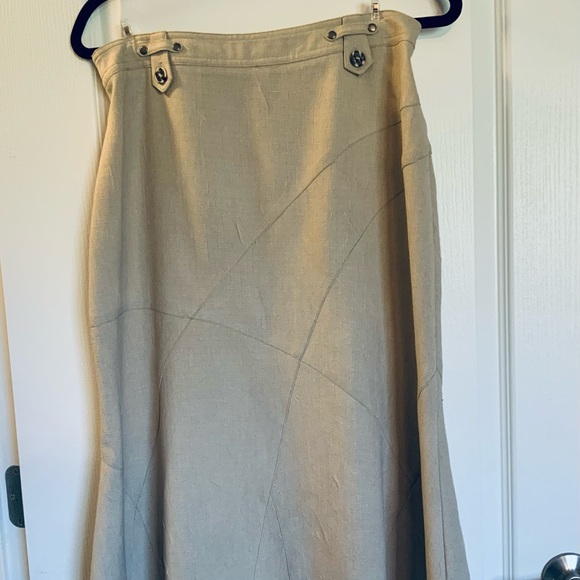 Linen like Long Skirt - Picture 6 of 9